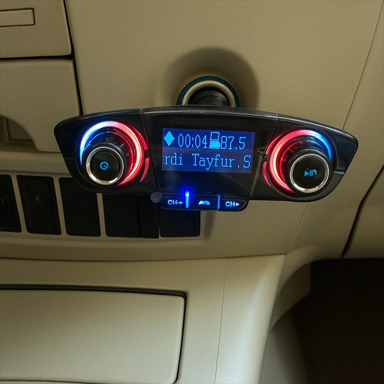 Transmetteur FM et Bluetooth 